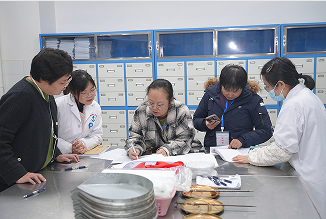 凉山州中药药事质控专家组赴宁南县中医医院开展中药质控工作