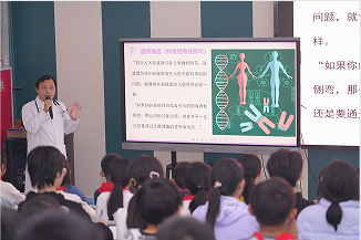 宁南县中医医院赴宁南县朝阳小学开展“关爱儿童脊柱健康，守护孩子挺拔未来”的科普义诊活动